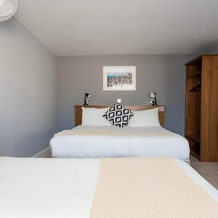 فندق Aran Islands 3*