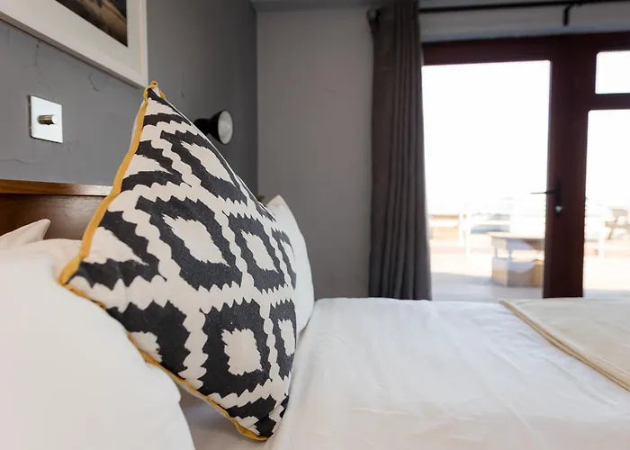 Aran Islands Hotel 3*