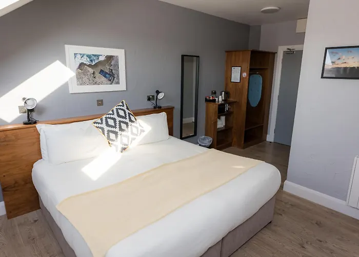 Aran Islands Hotel 3*